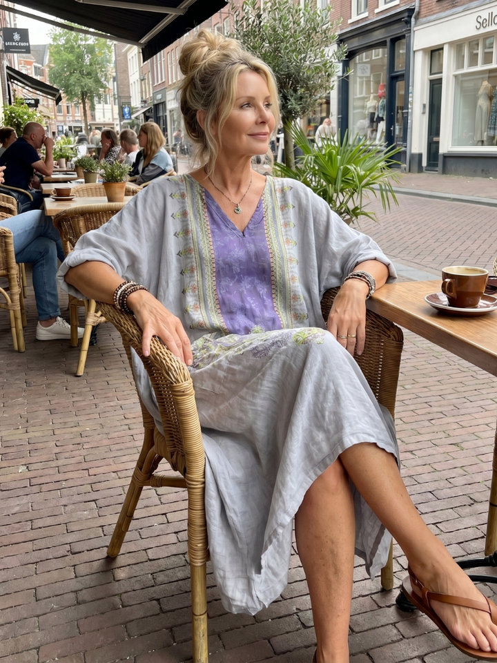 Raina | Robe midi surdimensionnée à poches avec panneau contrasté et broderie