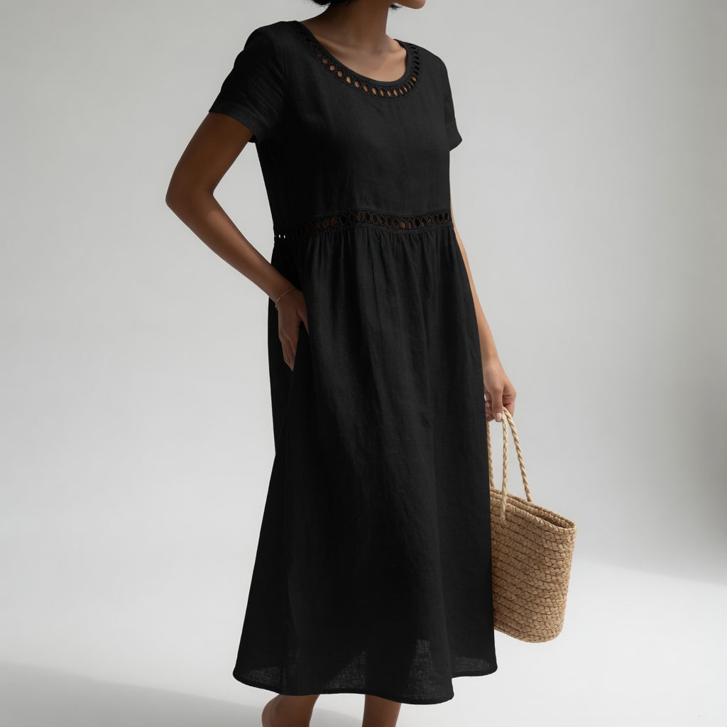 ROBE BRODÉE POUR FEMME