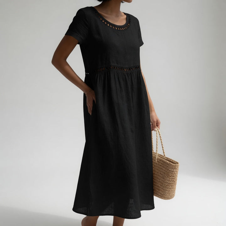 ROBE BRODÉE POUR FEMME