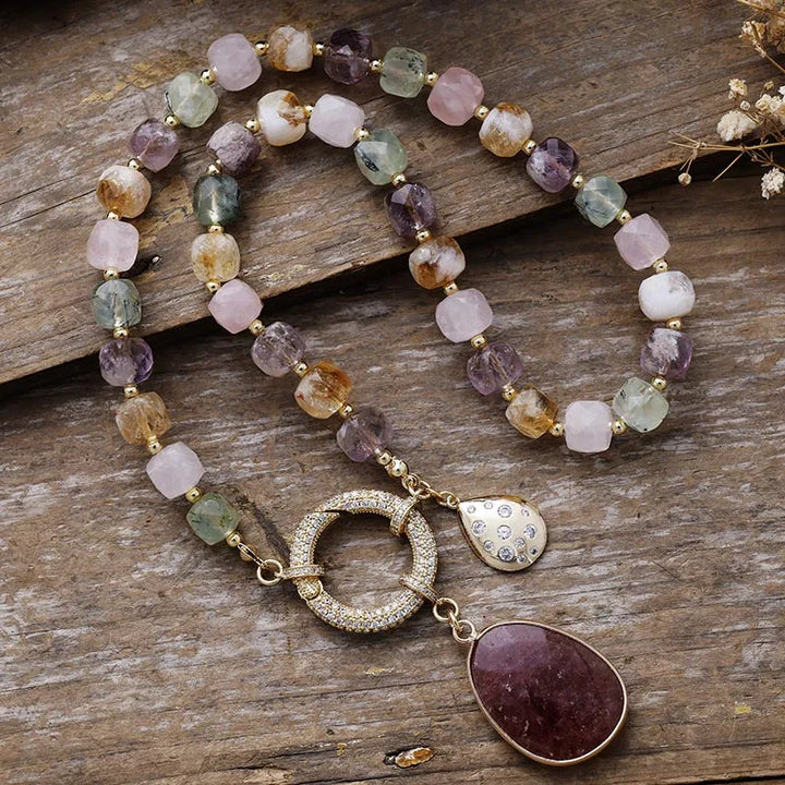 Collier Lariat en Perles avec Pendentif en Améthyste Naturelle