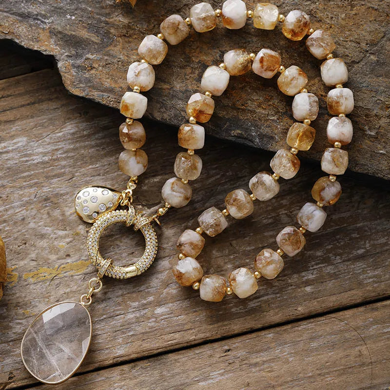 Collier Lariat en Perles avec Pendentif en Améthyste Naturelle