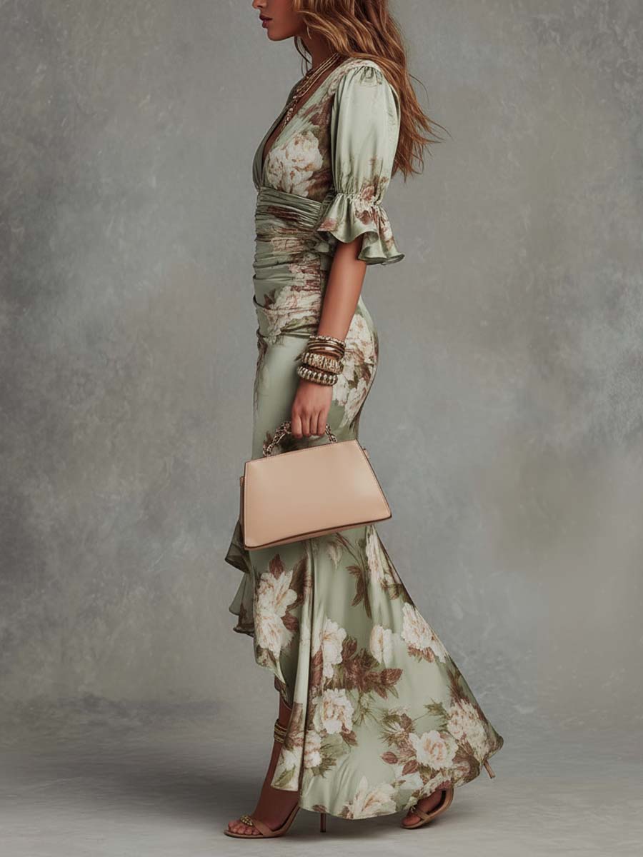 Ophelia | Robe Maxi Asymétrique en Satin à Manches Cloches