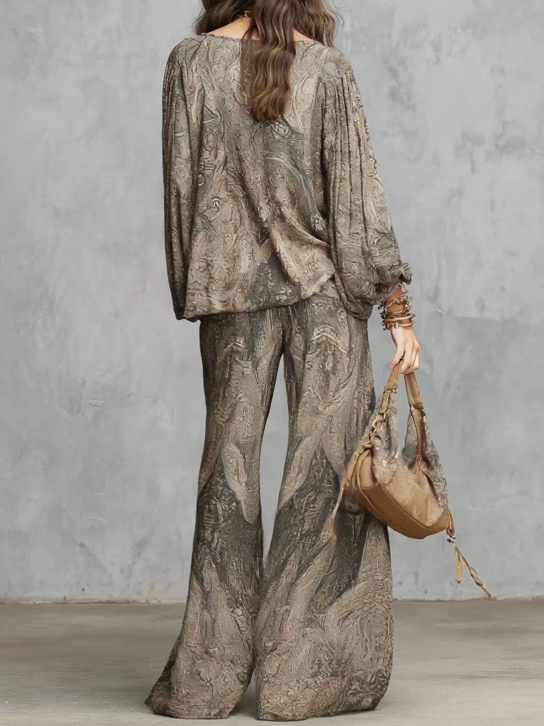 Ensemble gris à motif paisley avec manches bouffantes