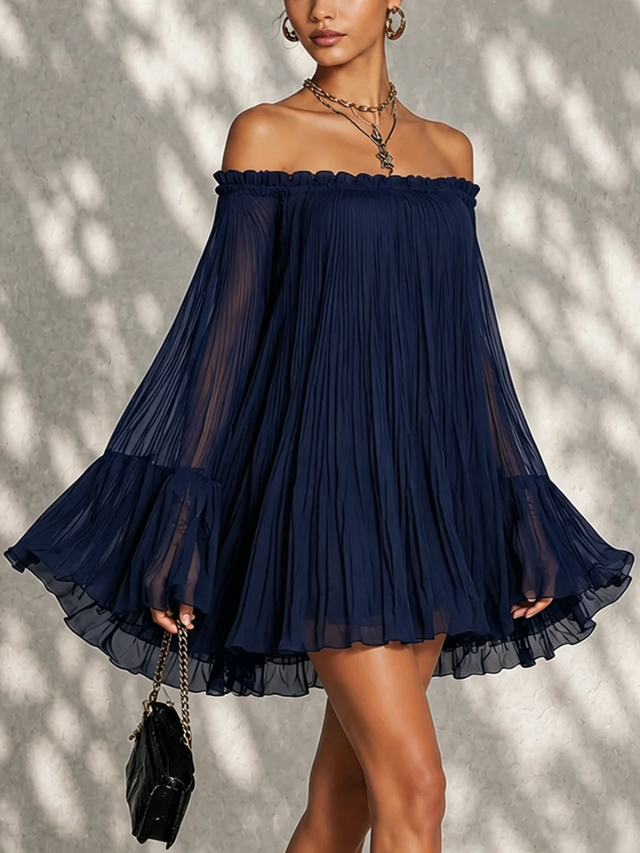 Flavia | Mini robe bleu nuit plissée avec décolleté off-shoulder