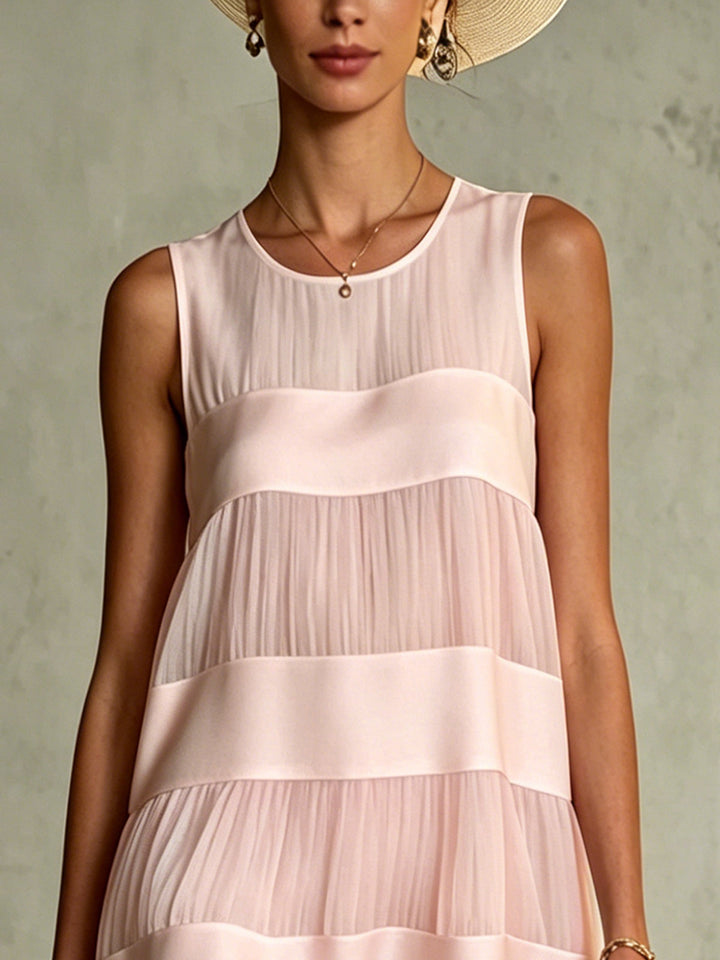 Carla - Robe courte patchwork rose clair en couches de chiffon plissé et satiné