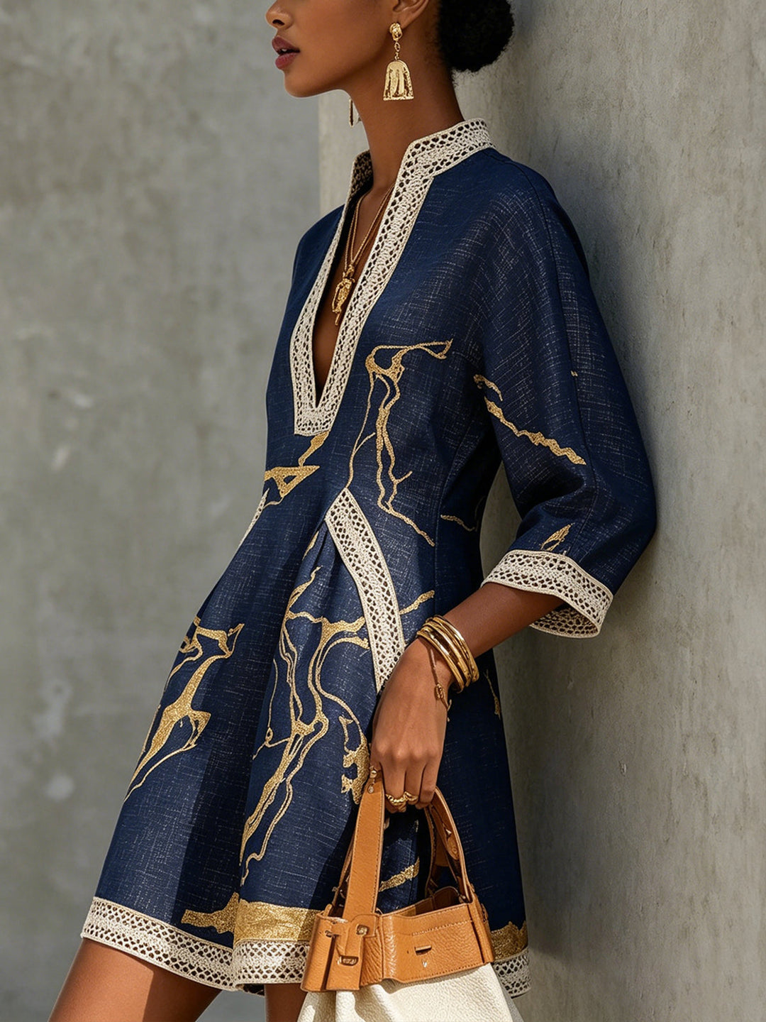 Robe Mini en Dentelle Crochet Imprimée Or Noir